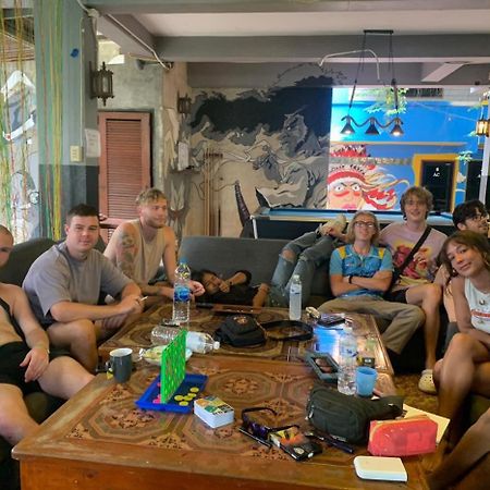 Happy House Backpackers Albergue Pai Exterior foto