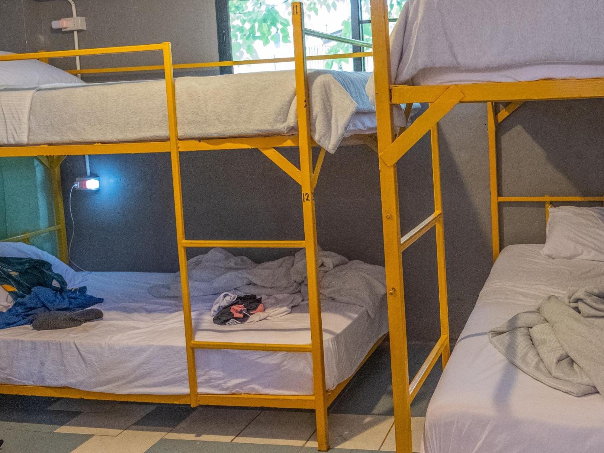 Happy House Backpackers Albergue Pai Exterior foto