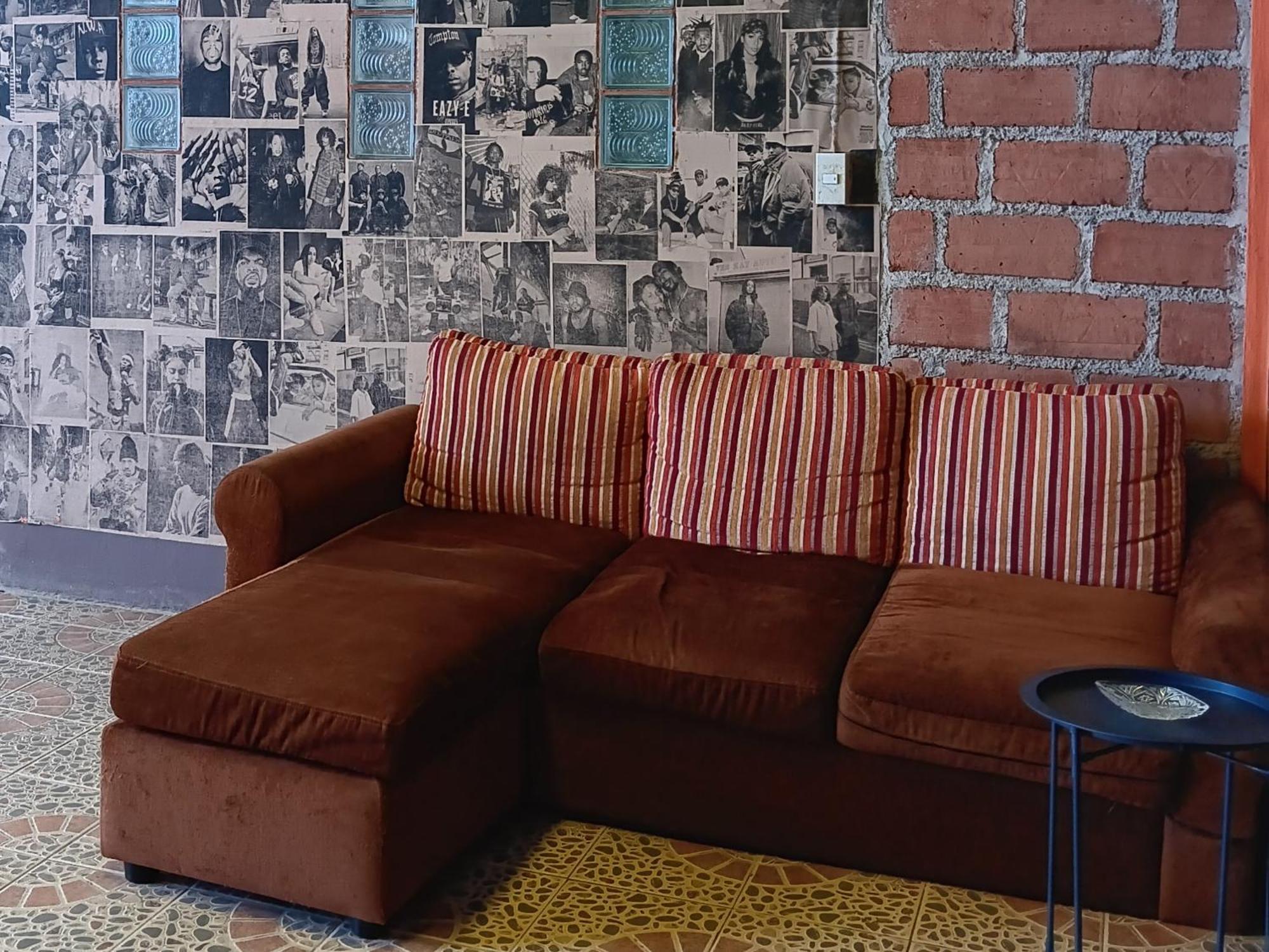 Happy House Backpackers Albergue Pai Exterior foto