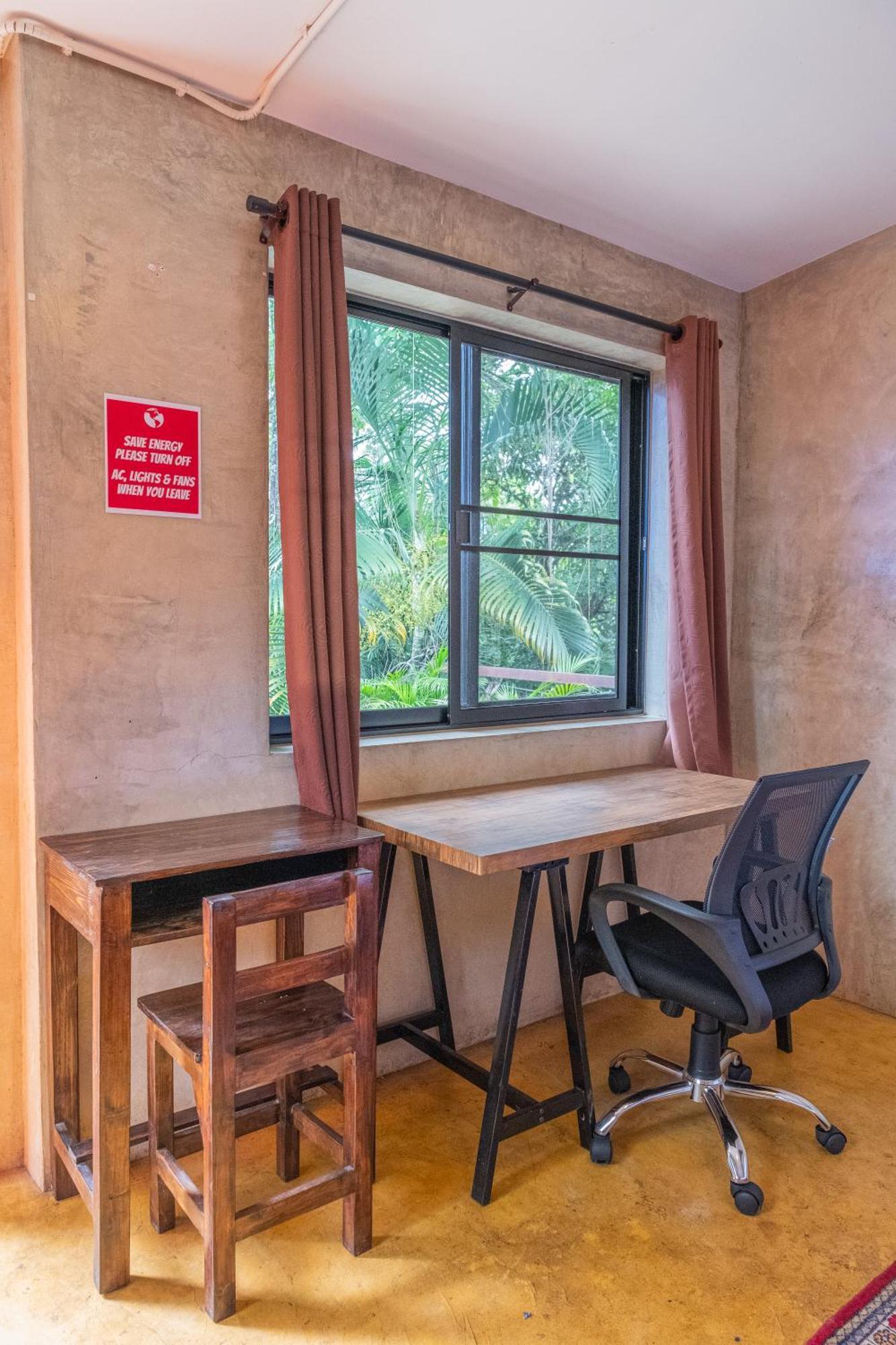 Happy House Backpackers Albergue Pai Exterior foto