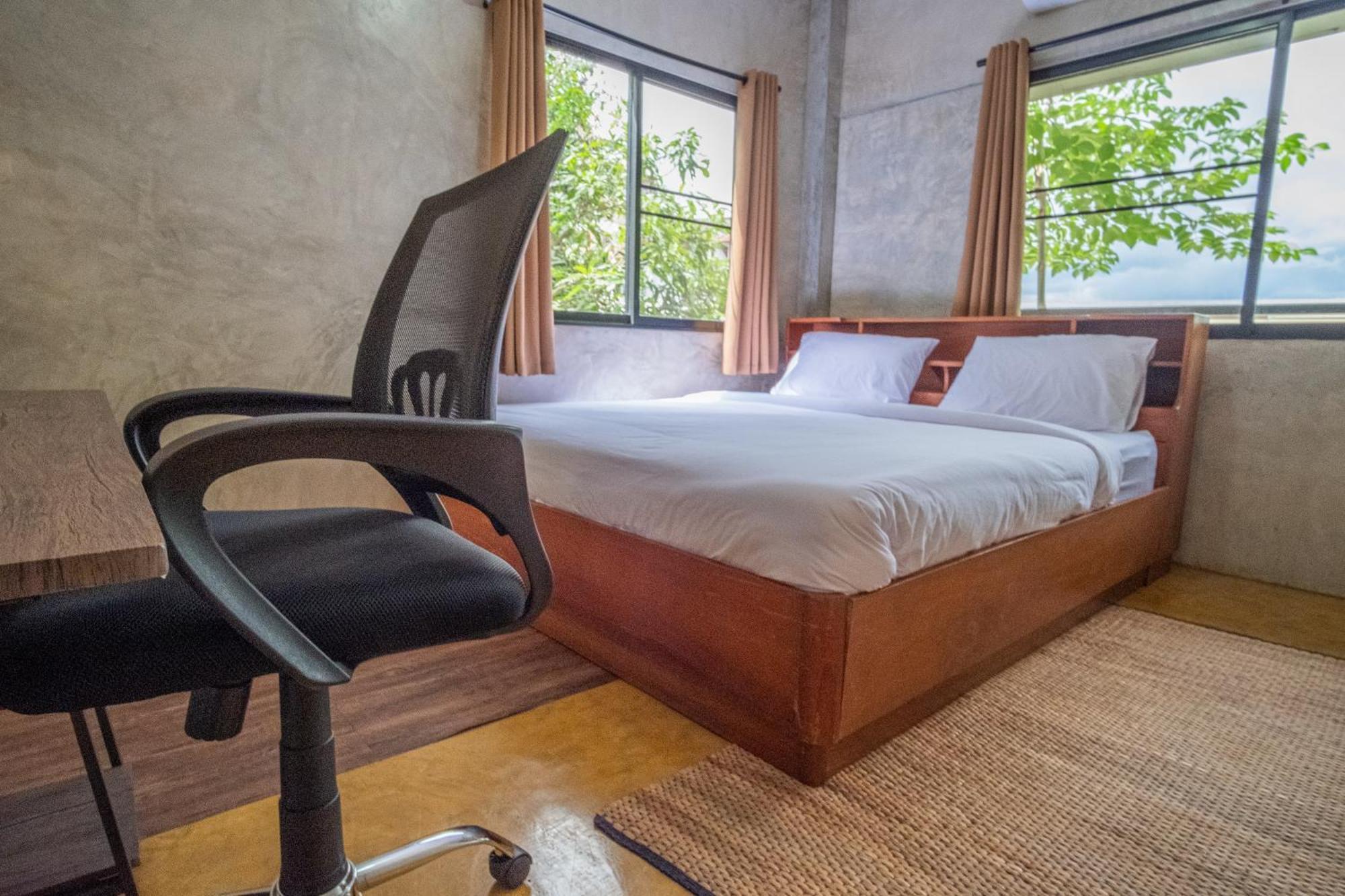Happy House Backpackers Albergue Pai Exterior foto